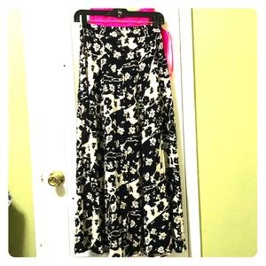 Maxi skirt